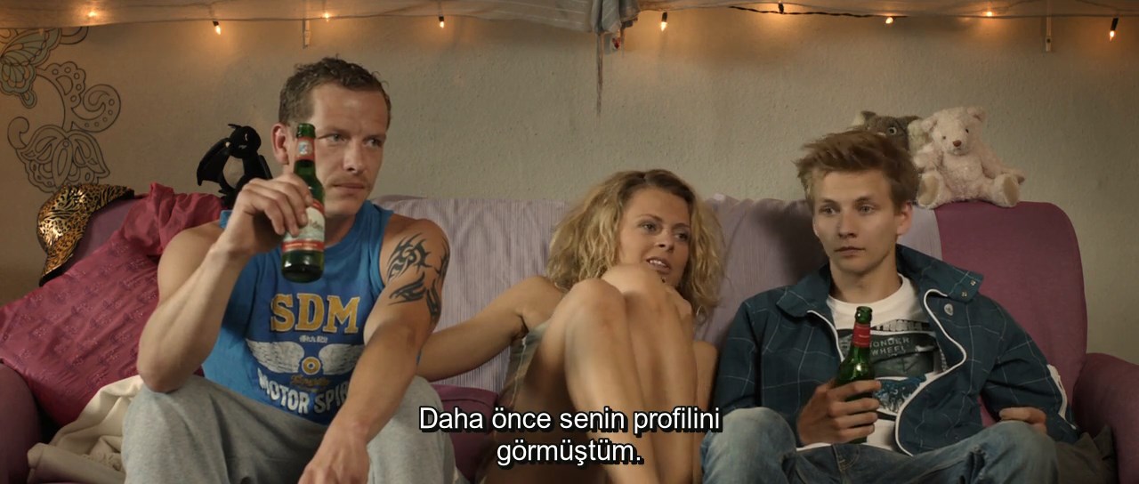 Kışkırtıcı Erotik Film Little Thirteen izle